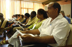  Fotos: JUVENAL BAL�N y JORGE LUIS GONZ�LEZ