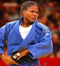 Yurisel Laborde, ganadora de sus tres combates y  titular del orbe