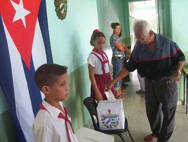 En Caimanera, Guantnamo, la poblacin respondi puntual.