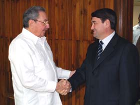 Ra�l recibi� al copresidente de la Comisi�n Intergubernamental Cuba-Rusia. Foto:Giovani fern�ndez