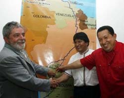 Los presidentes de Brasil, Bolivia y Venezuela, gestores de proyectos integracionistas, sellan en Riberalta un convenio para construir una ruta entre sus pa�ses.