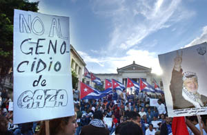 Exigen j�venes cubanos el fin de la agresi�n sionista al pueblo palestino. Foto: JUVENAL BAL�N