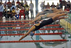 Un momento de la jornada femenina de ayer, y Hanser Garc�a. Fotos: Ricardo L�pez Hevia