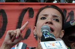 �Yo no pod�a quedarme callada en esta lucha, y mucho m�s cuando creo en ella�, afirm� Xiomara Castro.
