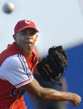Norge Luis Vera silenci a los boricuas.