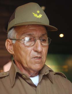 PIE DE FOTO: Fotos Juvenal Bal�n