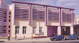 El moderno y funcional Complejo Cultural Residencial de Estudiantes de la Ense�anza Art�stica, situado en el municipio de Centro Habana, tiene capacidad para alojar en sus dos bloques habitacionales a 310 alumnos. Foto: Otmaro Rodr�guez