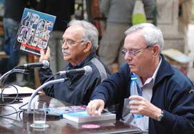 Juan Carlos Rodrguez, director de la Editorial Capitn San Luis, y Eusebio Leal, en la presentacin de un libro imprescindible para la comprensin de nuestra historia. Foto: Otmaro Rodrguez