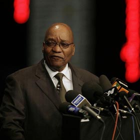 El presidente Jacob Zuma llam� a los sudafricanos a no dejarse llevar por quienes alimentan el odio racial. Foto: Reuters