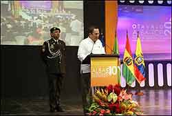 El Canciller de Ecuador, Ricardo Patio, inaugura la Cumbre.