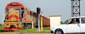 El país se propone aprovechar más los rieles en la transportación de cargas. Foto del autor