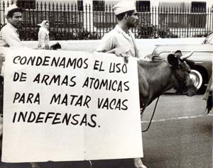 Esta foto es del desfile del 1ro. de Mayo de 1961