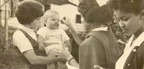 En mayo de 1962, tres meses despus de finalizada la campaa contra la polio, fue reportado en Cuba el ltimo caso de esa enfermedad.