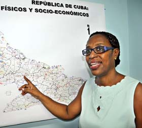 Lesbia Zald�var Coss�o, jefa de Inversiones y Control del Territorio del IPF. Foto: Jorge Luis Gonz�lez
