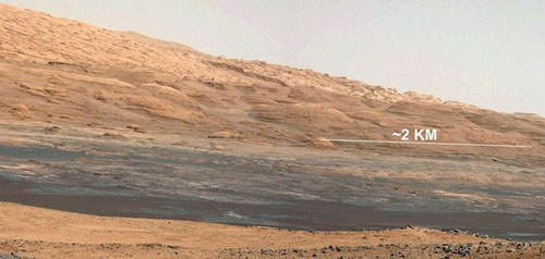 Vista desde el lugar de aterrizaje del Curiosity en Marte.