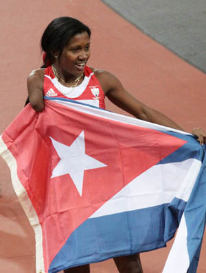 Yunidis Castillo implant� record mundial en eliminatorias de los 100 metros.