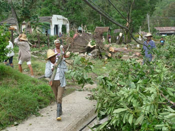 Fotos: Corresponsal�as de la AIN y Granma