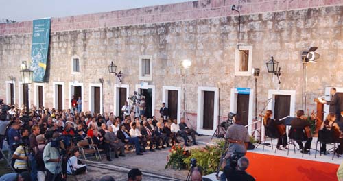Ceremonia de inauguracin de la XX Feria Internacional del Libro, Cuba 2011, efectuada en la fortaleza San Carlos de La Cabaa. Foto: JUVENAL BALN