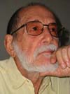 Abelardo Estorino (Unin de Reyes 1946. ). Estudi la carrera de ciruga dental, profesin que lleg a ejercer entre 1954 y 1957. Ocho aos despus escribe su primera pieza, Hay un muerto en la calle, la que an permanece indita, y en 1956, El peine y el espejo, en 1960. Curs direccin escnica en Teatro Estudio...