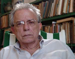 Antn Arrufat Marat (Santiago de Cuba 1935). Mencin de Teatro por El vivo al pollo y de Poesa por Repaso final en Casa de las Amricas y Premio de Teatro de la Unin Nacional de Escritores y Artistas de Cuba por Los siete contra Tebas...