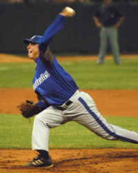 Maicel lanzar hoy, si la lluvia lo permite. Foto: RICARDO LPEZ HEVIA