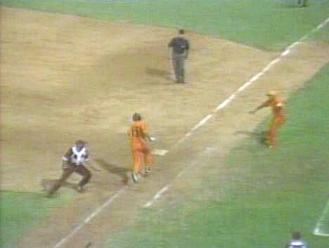 Pestano se embasa por error de Molinet en el 9no. Foto tomada de la TV