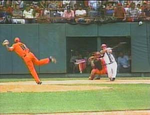 Juan C. Linares conect jonrn por el Habana. 