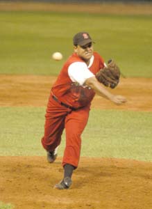 Osmel Cintra ha sido el mejor lanzador de los indmitos.