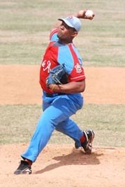 Vladimir Garca super a Jonder en un buen duelo. Foto: Otmaro Rodrguez
