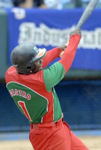 Danel Castro fue la buja de la ofensiva tunera. Foto: Ricardo Lpez Hevia