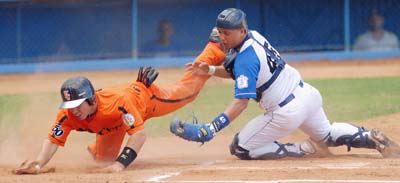 Una buena defensa es indispensable para aspirar al �xito. Foto: Ricardo L�pez Hevia