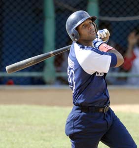 Yeison Pacheco lider� el ataque de los Sabuesos. Foto: Ricardo L�pez Hevia