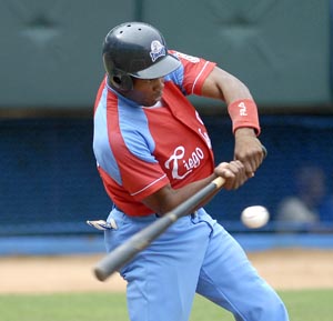 Fiss empat� el juego a tres. Foto: Ricardo L�pez Hevia