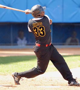 Santos fue un diablo para los granmenses.Foto: Ricardo L�pez Hevia