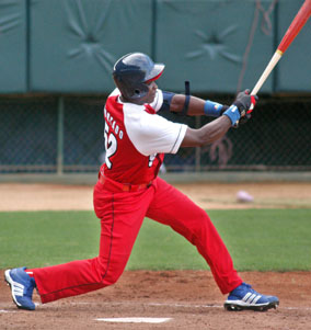 A los 35 a�os, Reutilio Hurtado est� envuelto en su mejor campa�a. Foto: Otmaro Rodr�guez