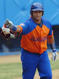 M�s de 9 000 votos recibi� el jardinero espirituano. FOTO: RICARDO L�PEZ HEVIA