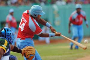 Ciego de �vila desbord� su ofensiva. FOTOS: RICARDO L�PEZ HEVIA