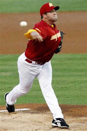Nick Schumacher lanza frente a Francia en la calificación al Clásico.