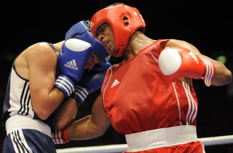 Rey Eduardo Recio se impuso por 15-5 al hngaro Norbert Harcsa. Foto del sitio del Mundial