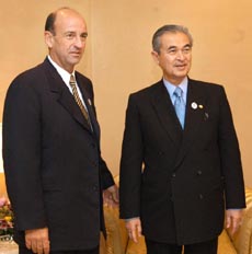 Entrevista con el primer ministro de Malasia, Abdullah Ahmad Badawi. Foto: JORGE LUIS GONZALEZ