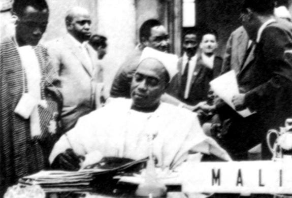 Participantes en la I Cumbre. Presidente de la Repblica de Mali, Modibo Keita. 