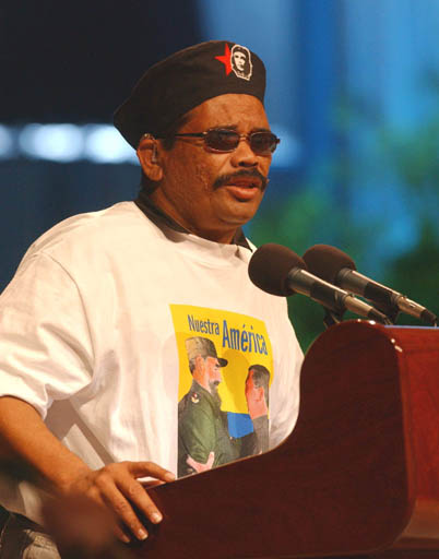 Sueo hecho realidad como parte de la solidaridad cubano-venezolana calific Luis Ramn Gonzlez a la operacin de una catarata congnita que le fue practicada en Cuba y le devolvi la vista.