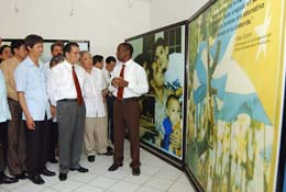 El pasado domingo, en su estancia en Matanzas, visit el Museo de la Batalla de Ideas, donde pudo ver sus seis salas permanentes, y de modo especial, la dedicada a los Cinco Hroes Cubanos, luchadores contra el terrorismo, prisioneros injustamente en crceles del imperio.