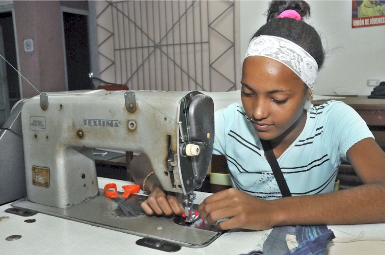 Naomi Karla Pez Lemus, a student at Hermanos Armeijeiras Trade School, is considering joining the cooperative after graduation.