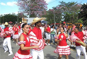 Le strade di&nbsp; Camag�ey piene della rinnovata allegria del popolo per il compleanno della loro amata citt�. 