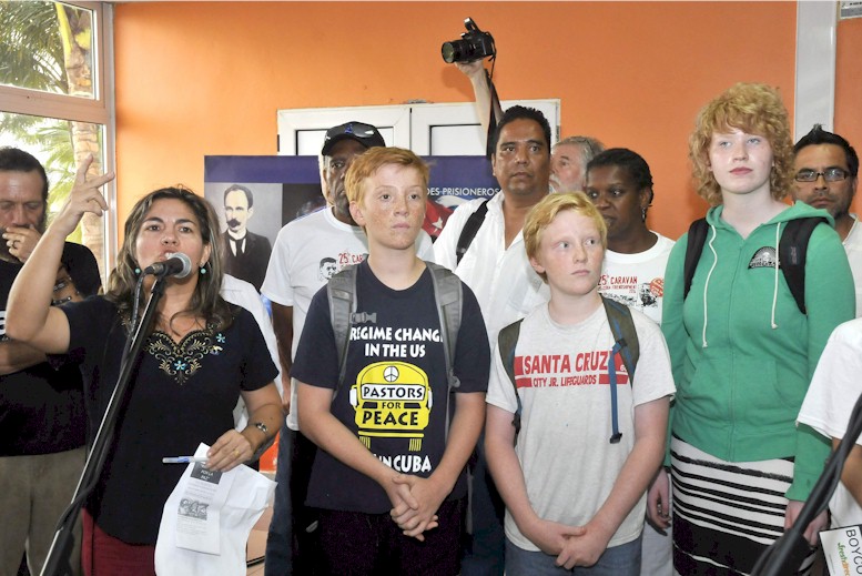 Kenia Serrano Puig (left) recalled the legacy of Lucius Walker. Photo: Alberto Borrego Ávila.