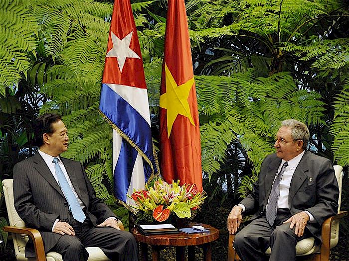 Rául recebe primeiro-ministro do Vietnã