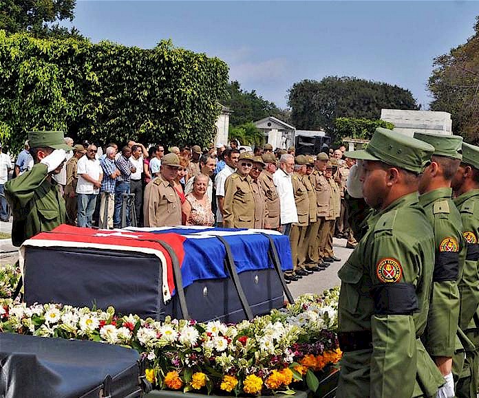 Il funerale del Generale di Divisione Enrique Carreras Rolás.