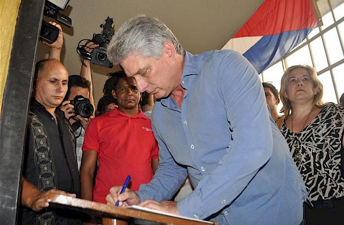 Miguel Díaz-Canel ha reso gli onori funebri al maestro Juan Formell