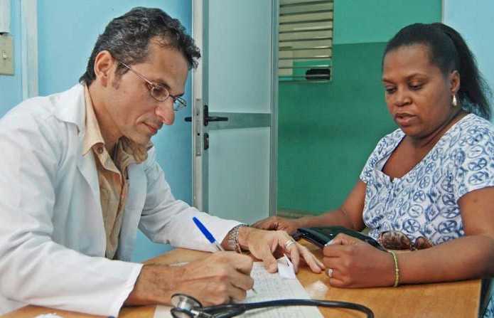 Modelo de saúde cubano é um exemplo, afirma OPAS